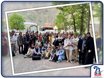 در ادامه گرامیداشت مقام معلم و تور یک روزه همراه با دبیران و همکاران سلاله